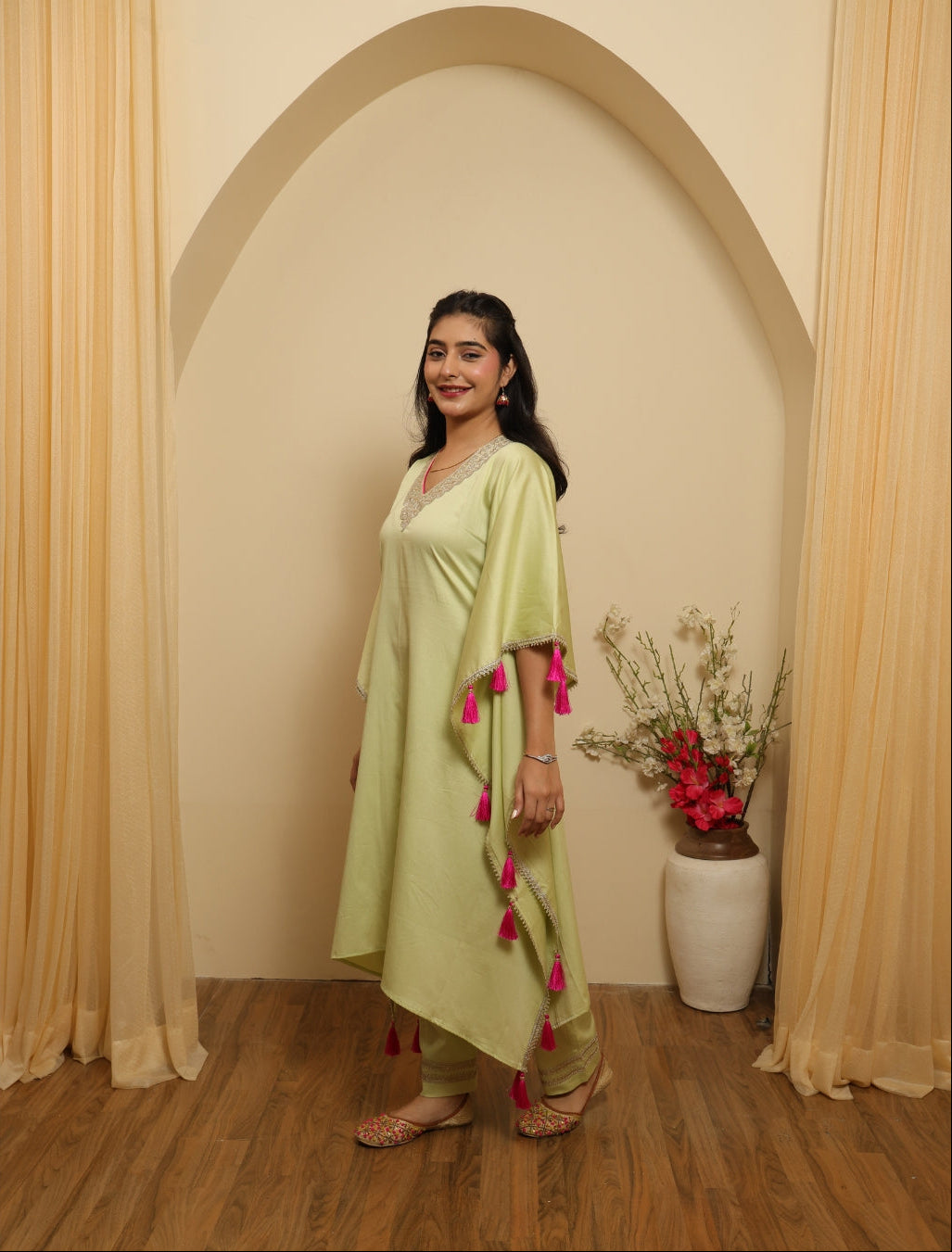Gulraakh Kaftan set