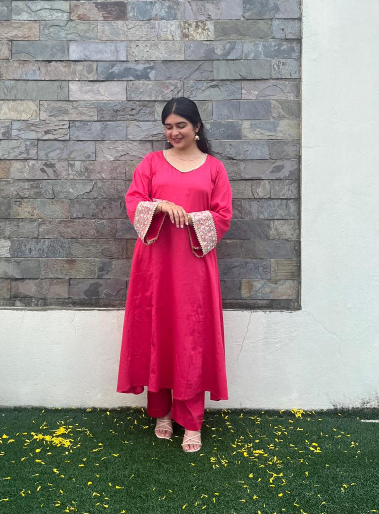 Suhani Gulabi Anarkali set