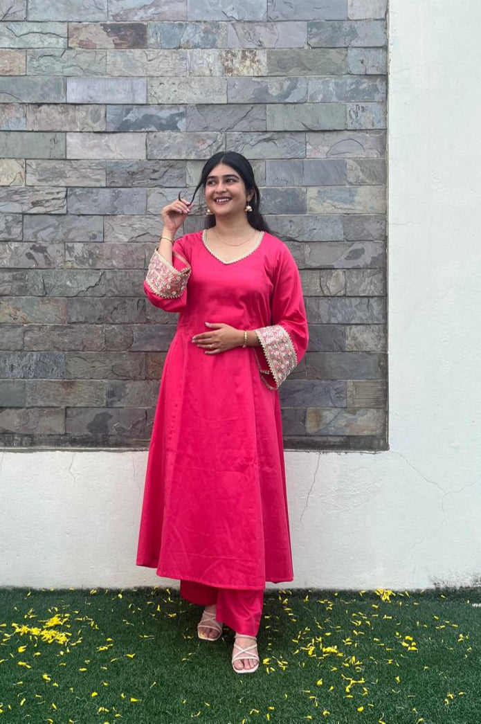 Suhani Gulabi Anarkali set