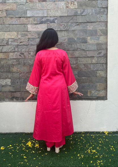 Suhani Gulabi Anarkali set