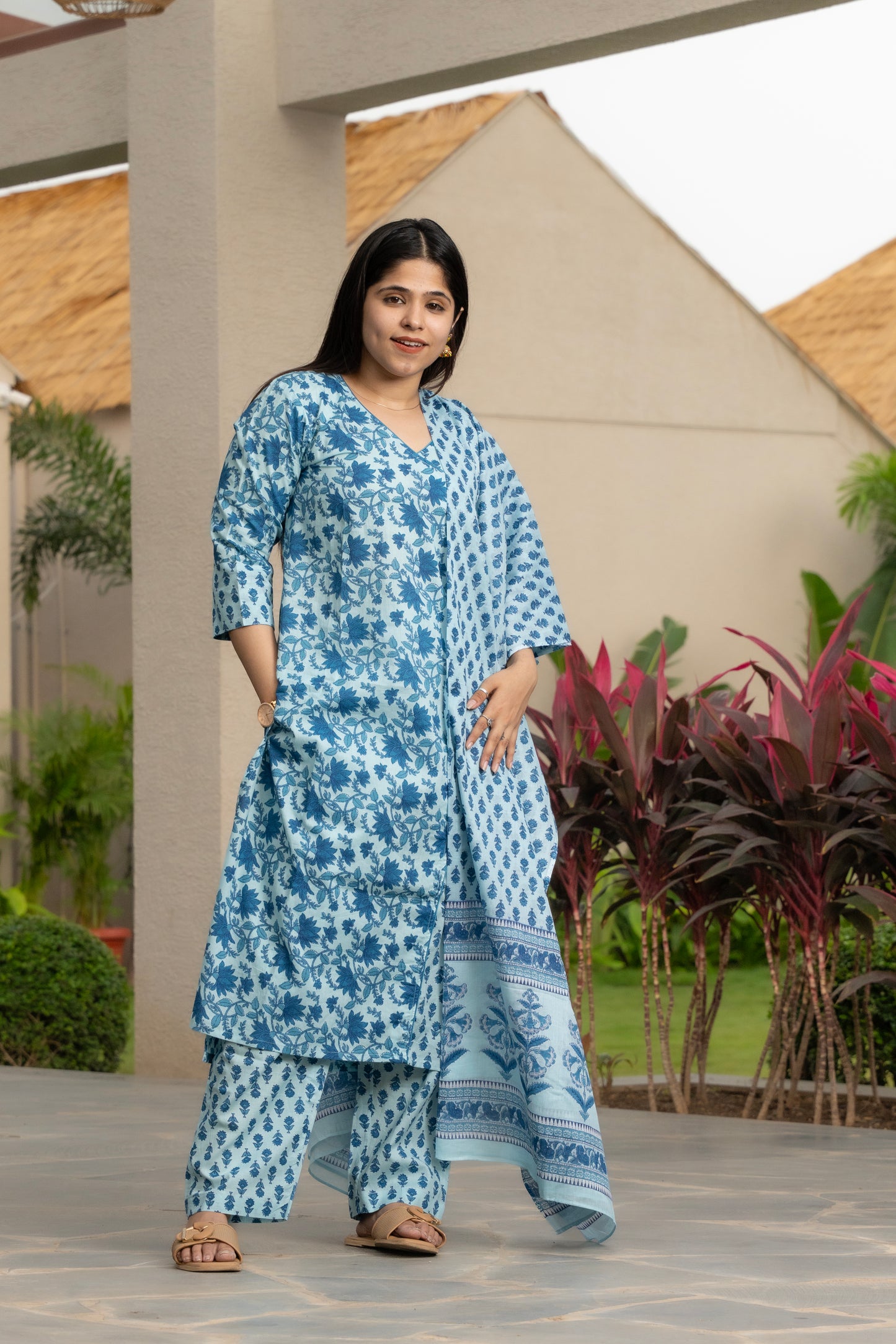 Neerja Angrakha Dupatta set